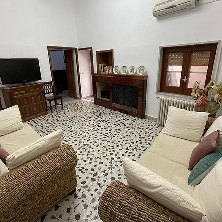 B&B Caterina Biccari Екстериор снимка
