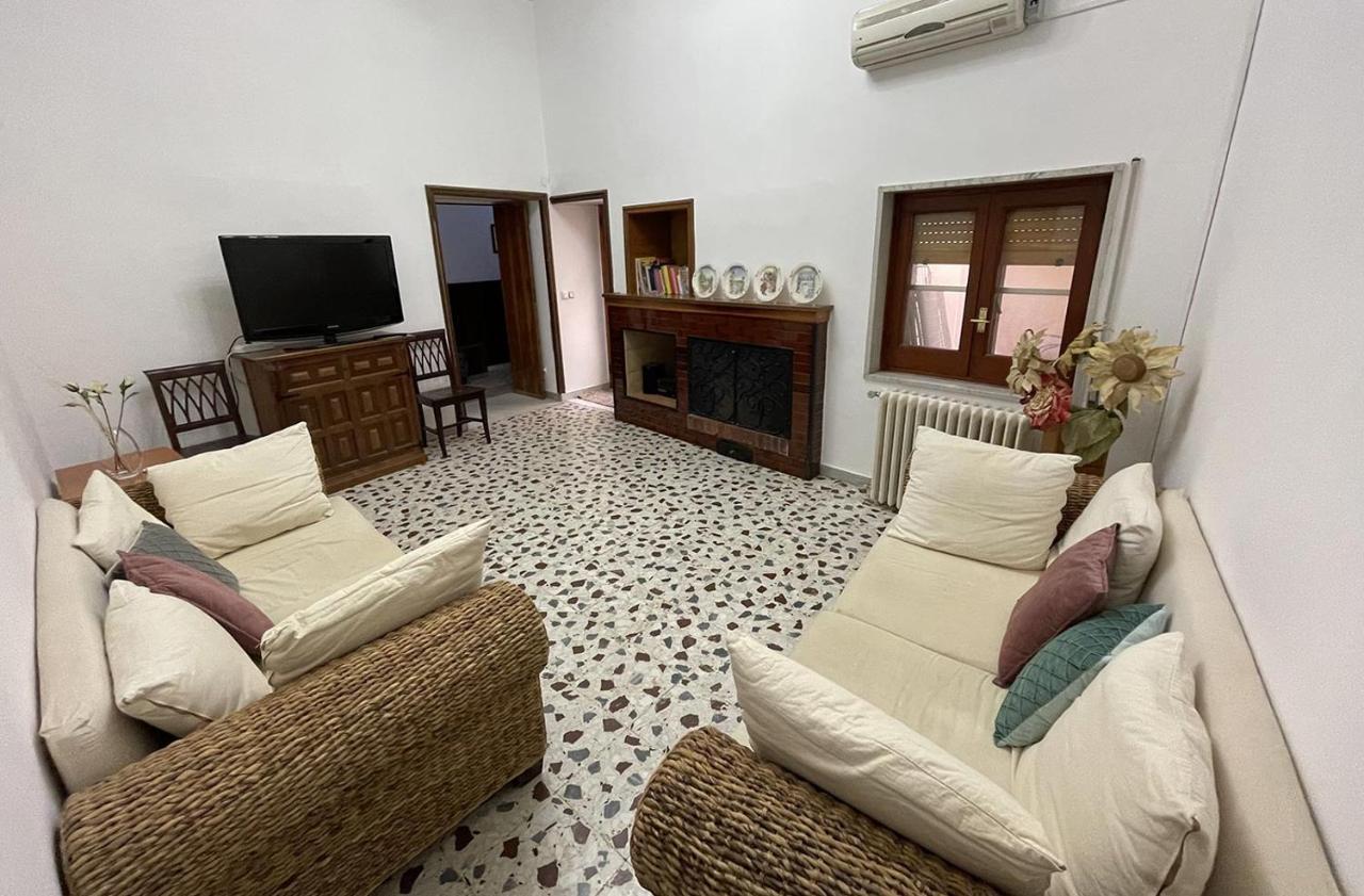 B&B Caterina Biccari Екстериор снимка
